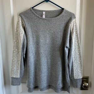 Flora Nikrooz Lace and Brushed Fleece Pullover S/M